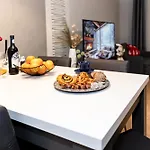 아파트 Z Pieknym Widokiem Na *