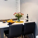 Z Pieknym Widokiem Na Апартаменти